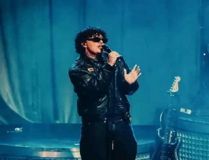 Arti dan Makna Lagu Love Me RealestK, Tentang Cinta Bertepuk Sebelah Tangan