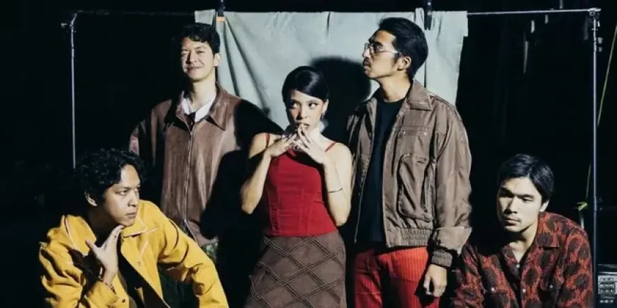 Lirik Lengkap Lagu-Lagu Terpopuler Lomba Sihir, dari Ribuan Memori hingga Nirrlaba