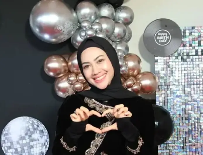 Profil Della Perez, Adik Julia Perez yang Sempat Dikabarkan Pindah Agama