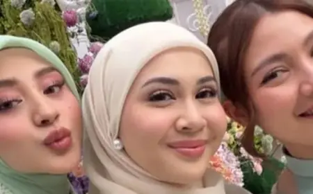 Deretan Selebriti di Pengajian Syifa Hadju Jelang Nikah dengan El Rumi